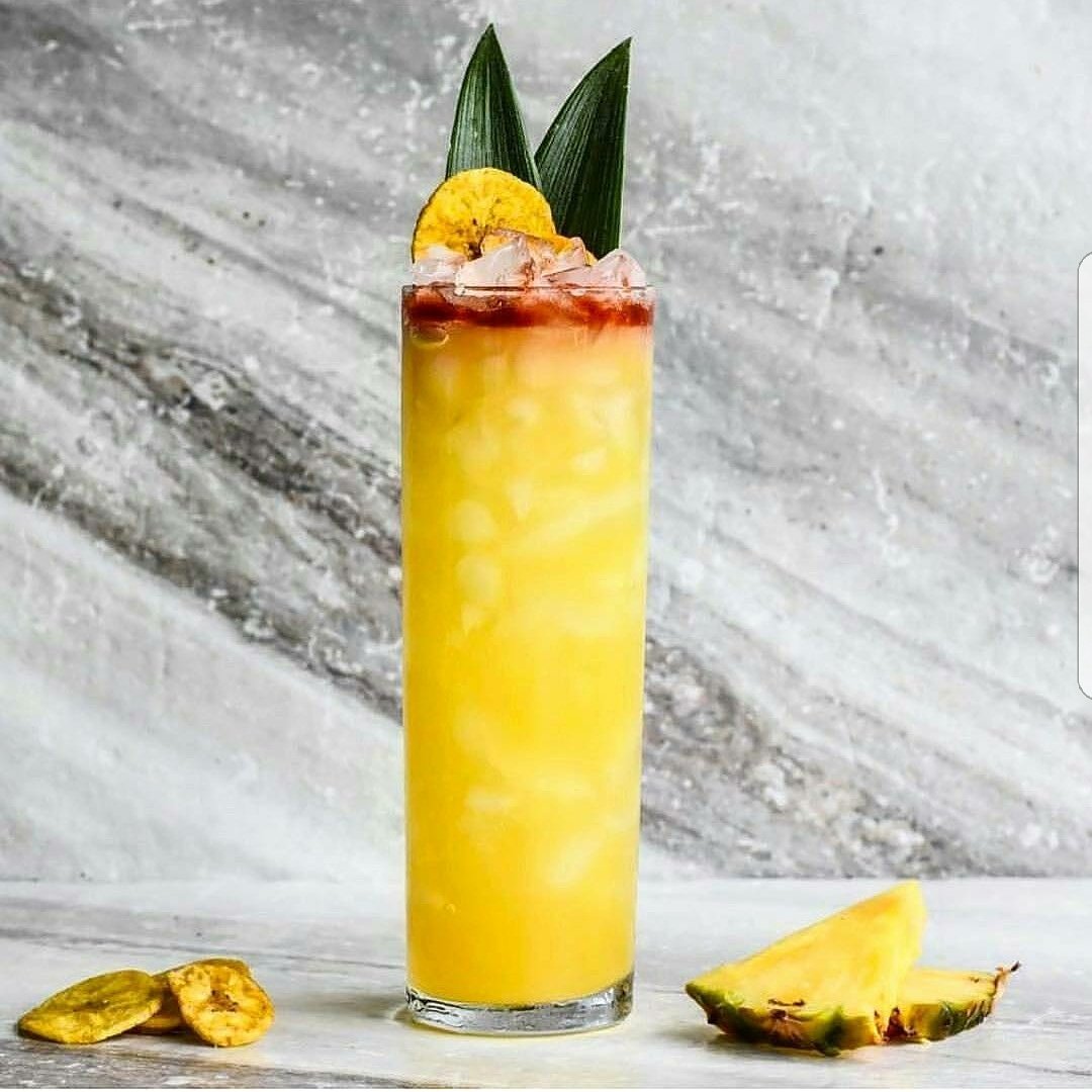 LacQrd's tweet photo. Because no one ever said NO to #brunchtime ๐
#LacQrdSalonOnDemand #GotLacQrd #yellowweek #yellowseries #yellowdrinks #yellowcocktail #brunch https://t.co/W2WRsgtSPL