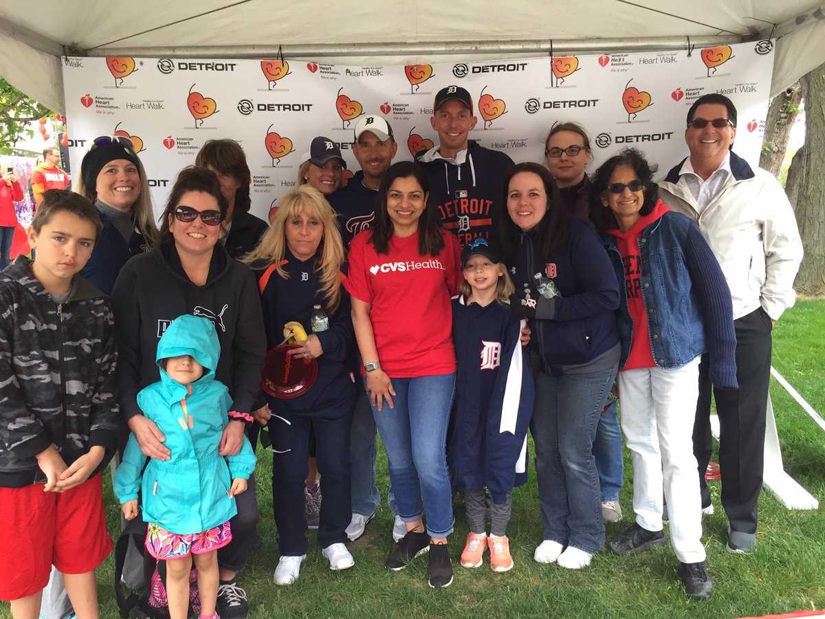 makbischoff's tweet photo. CVS R42 supporting the 2017 American Heart Walk!! #proud9 https://t.co/ciVHvC7O4N
