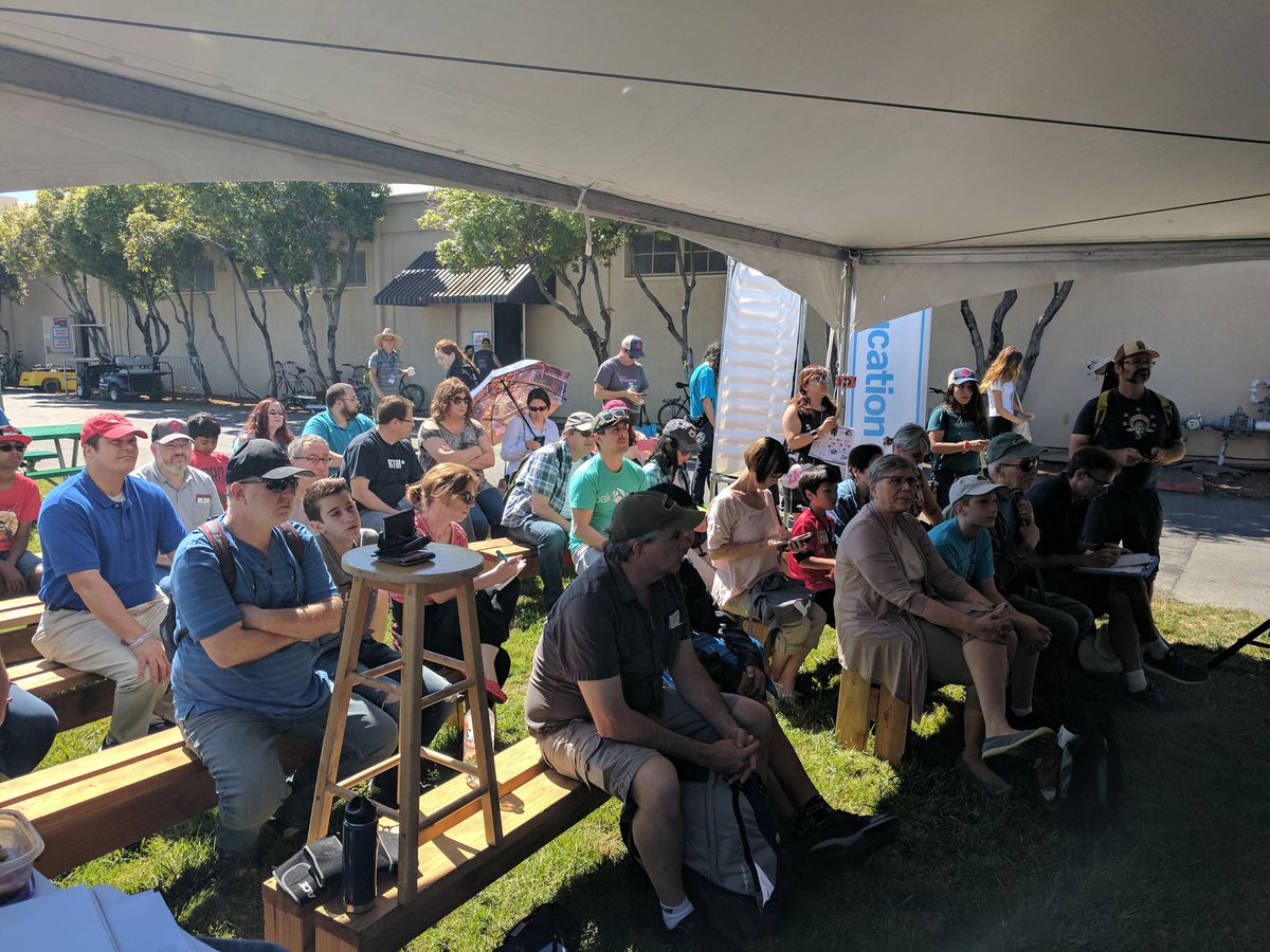 dwk1rk's tweet photo. #MakerEdStage crowd is already huge! Going to be a great day here at #mfba17. @makerfaire @MakerEdOrg #makered #MakerFaire https://t.co/HG9FkuB4Vc