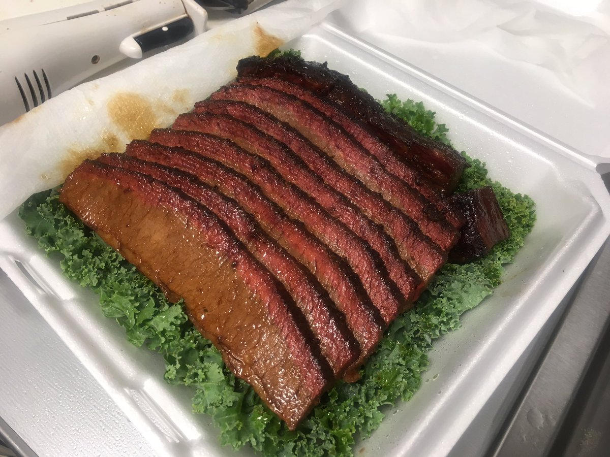 Derailluer's tweet photo. Helping #WickedQue at @SamsClub Pro BBQ Comp in Marietta. It's turn-in time! https://t.co/0sMJrpgJGb
