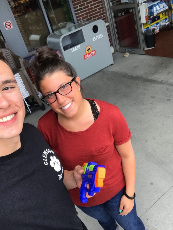 HowellAssassin_'s tweet photo. the end of our presidents term on senior assassin 👋🏼👋🏼 nice job John ! https://t.co/2aAE2KRY72