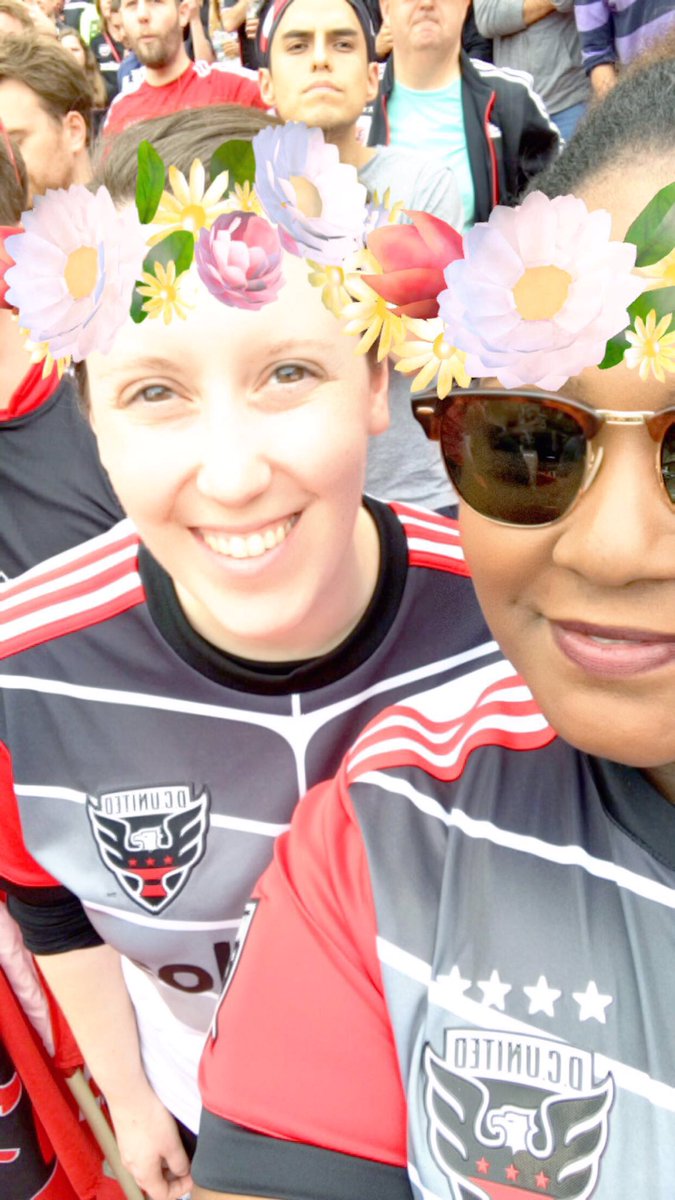 DCUnitedWUFC's tweet photo. Flower power! (Oh and we're here.) #DCU https://t.co/DVgDOxriB4