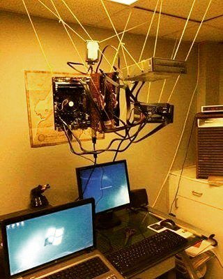 hostiNGNED's tweet photo. Cloud computing 😂. #cloudcomputing #dailytechhumor #tech #techdesigner #techdeveloper #programmer #developer #designer #gamer #humor #geek … https://t.co/d5wvFNma3Q