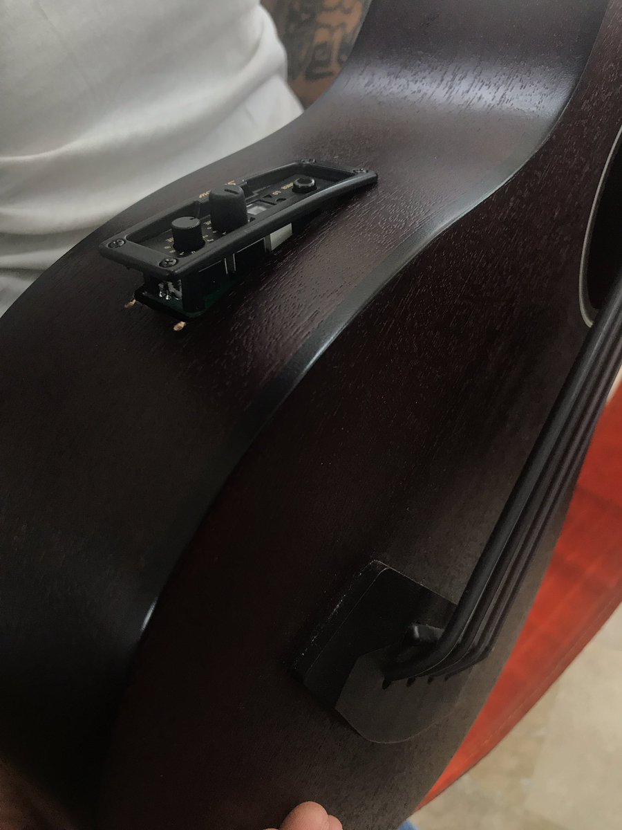 jalilmusic's tweet photo. Hoy en un vuelo de @Aeromexico @AM_Escucha quitaron la pastilla del u-bass, lo DESOLDARON y no funciona más. ¡Que poca madre! RT RT RT https://t.co/RD7HgYUwJv