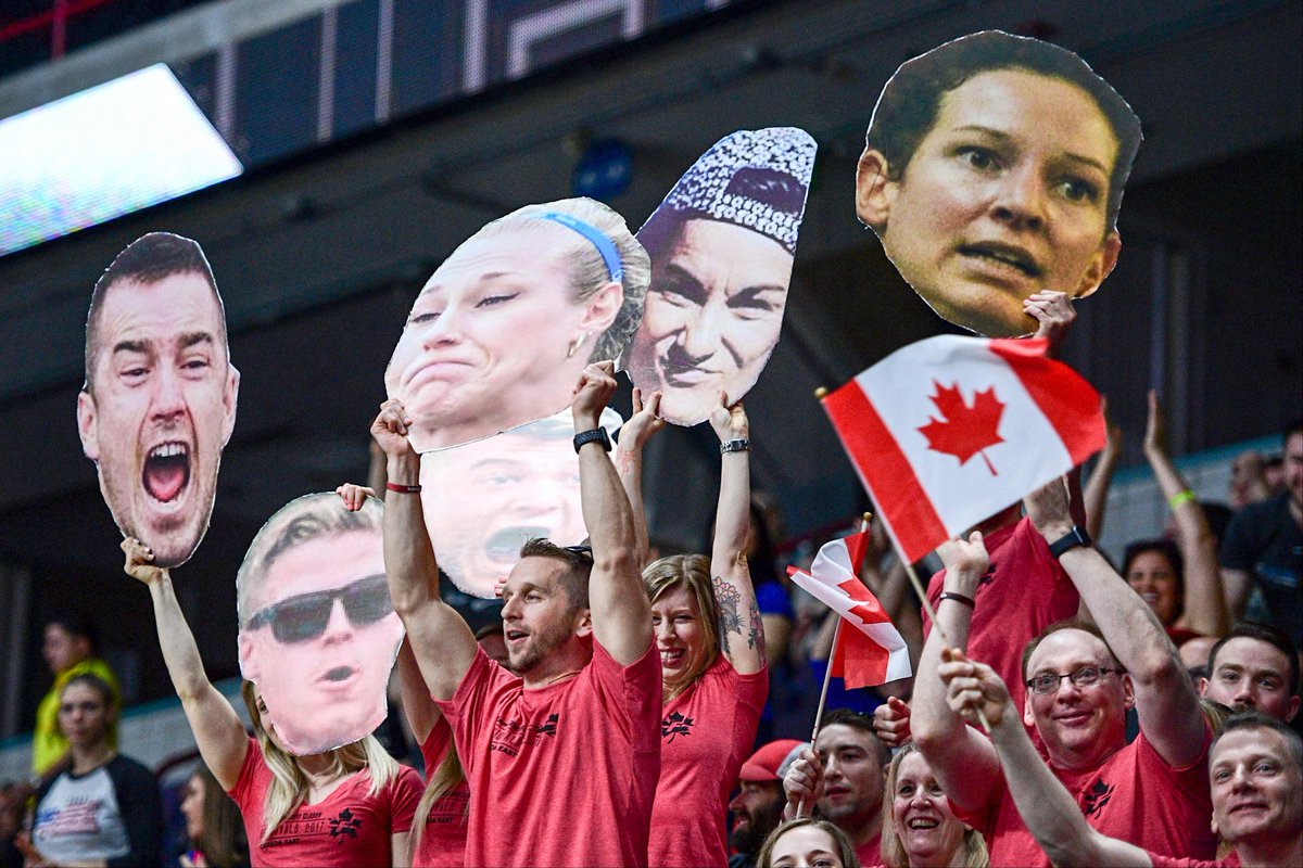 CFGEast's tweet photo. The Times Union Center is filling up! Show your support for these athletes! #CFGSigns https://t.co/0rLzxZNqWc