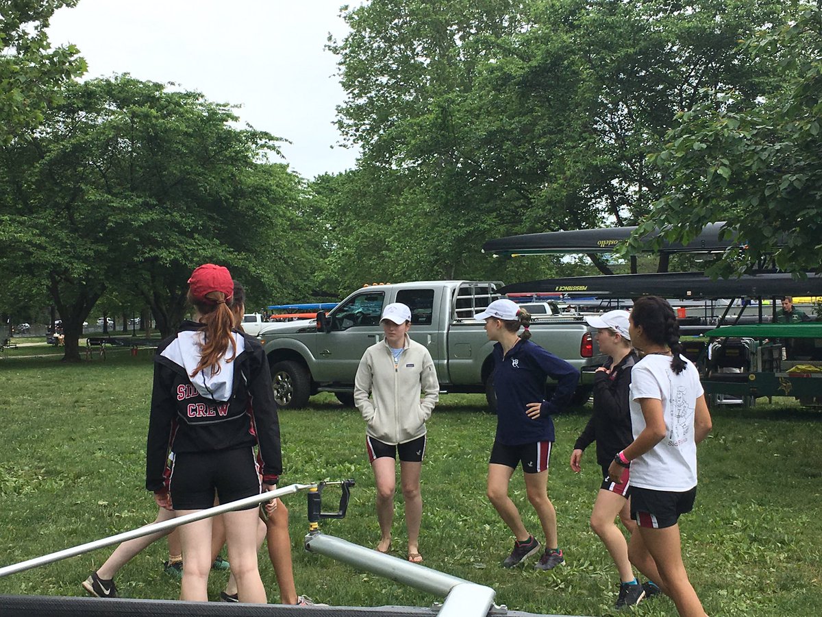 sfsrowers's tweet photo. Warming up! https://t.co/BgCsK0PYSo