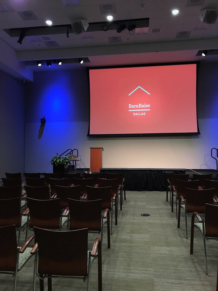 bylaurav's tweet photo. The calm before the storm #barnraisedfw https://t.co/gzBDkFkpwe