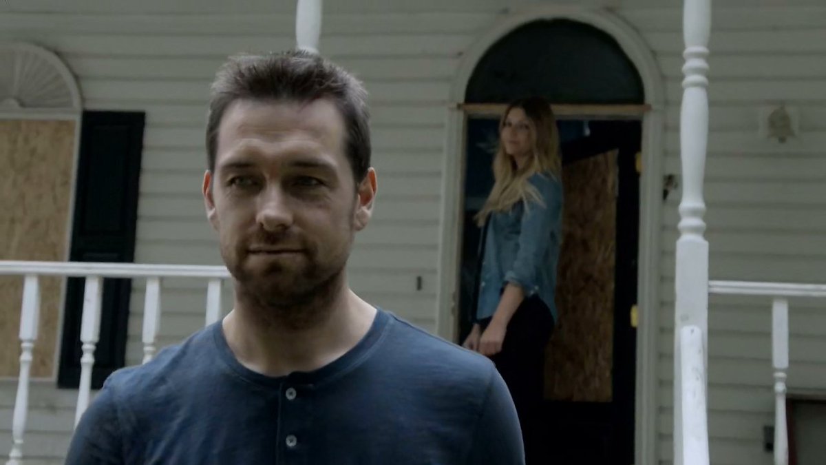 ManFromWaltaxia's tweet photo. It's 1year since we left this crazy sexy twisted bloody violent town called #Banshee &there is still empty hole in my heart because of that. https://t.co/zTQnE2gs7G