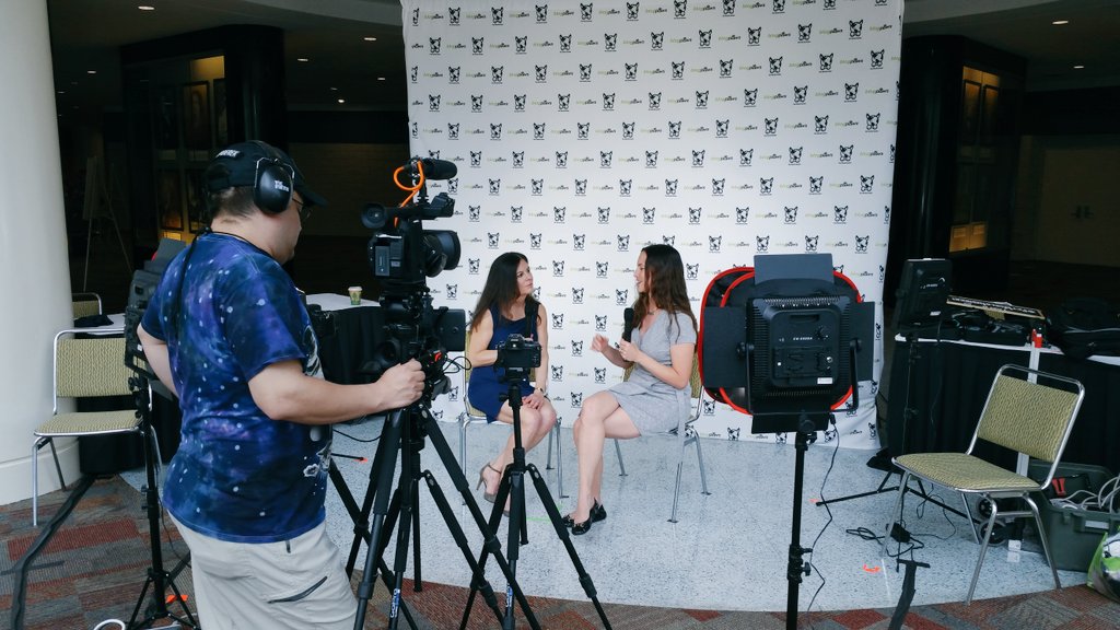 petworldinsider (@petworldinsider) on Twitter photo #blogpaws <a href="/ChloeDiVita/">Chloe DiVita</a> be interviewed by Lisa Mercurio at #blogpaws2017. Stay tuned bloggers.. #petworldinsider #blogpaws <a href="/ChloeDiVita/">Chloe DiVita</a> be interviewed by Lisa Mercurio at #blogpaws2017. Stay tuned bloggers.. #petworldinsider