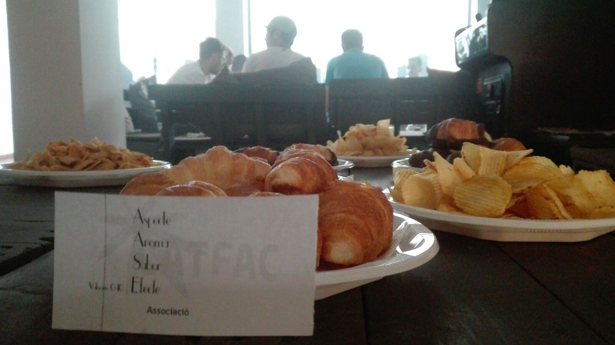 Cat_FAC's tweet photo. Avui Segona Trobada sommeliers
#KataCatFAC #SecretCup #FemCami https://t.co/cN0xMBvK1I