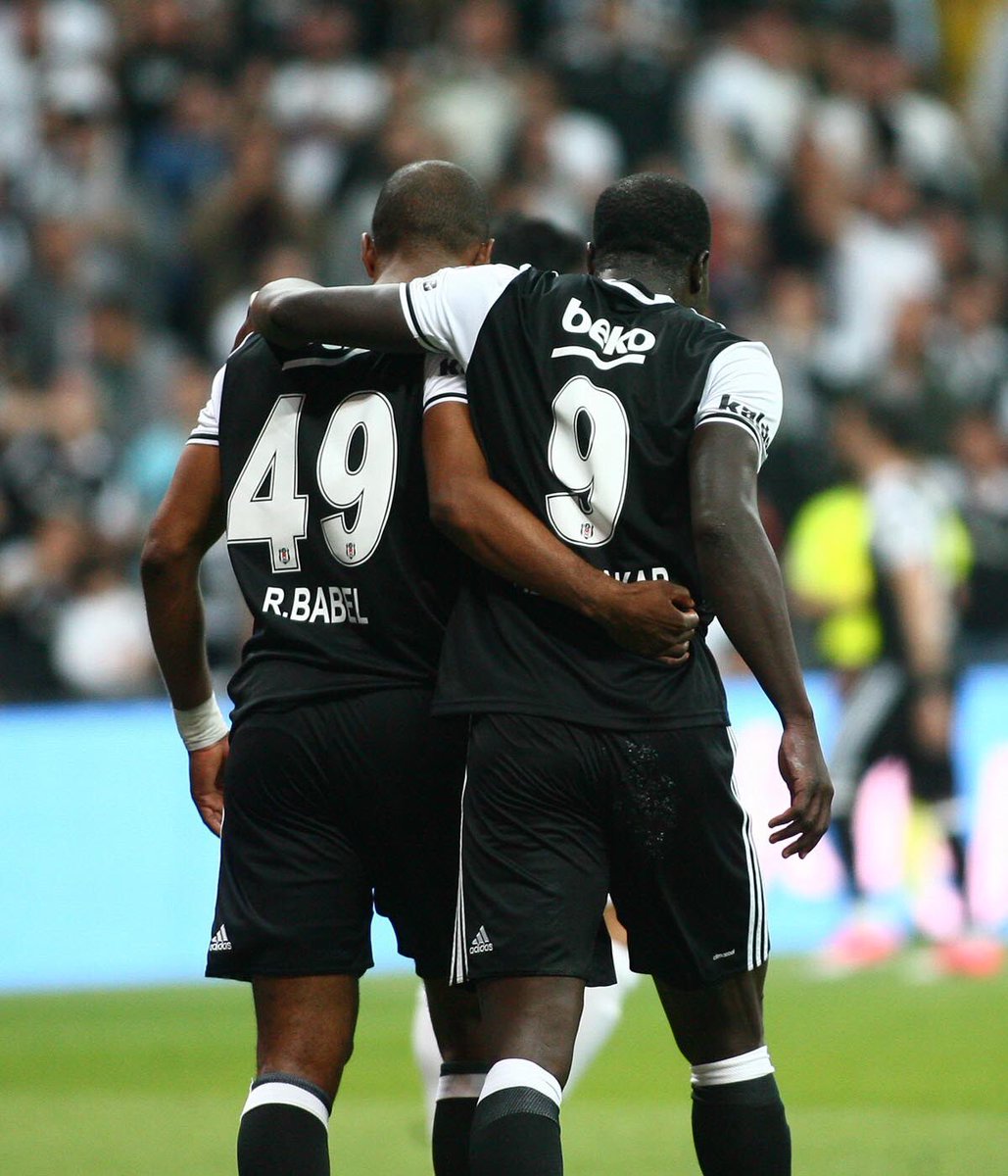 BesiktasOrdusu's tweet photo. Yürüyoruz adım adım..
#LiderBesiktas https://t.co/fewbuKm86h