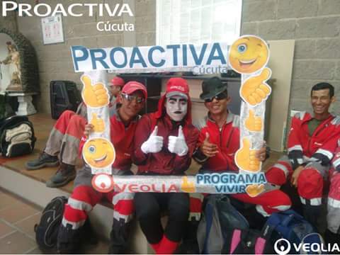 VeoliaOriente's tweet photo. Con la ayuda de unos invitados especiales recordamos #ReglasFundamentales internas a nuestros colaboradores #SiempreSeguros #ProgramaVivir https://t.co/xXa6moNTV7