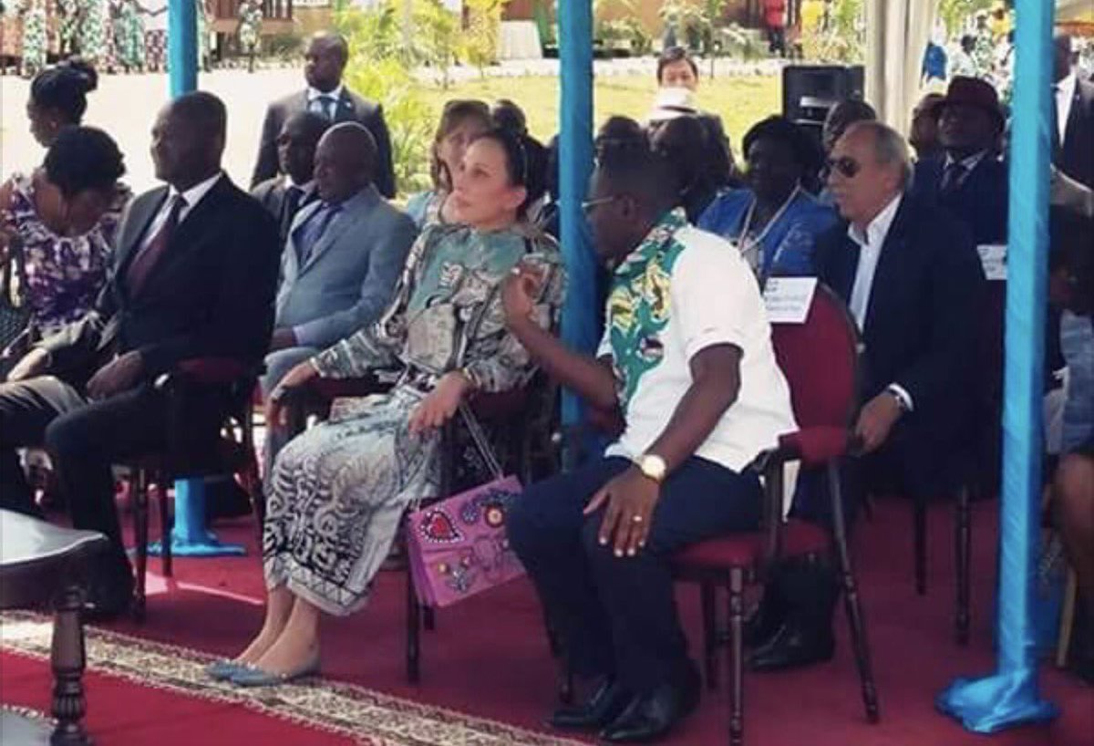 EssonguePatrick's tweet photo. Cérémonie d'inauguration d'edock city #viafe #Mitzic #Lalara #Ndjole #Gabon. @Sylviabongo @AndrewGwodock @Gwodock 2 https://t.co/dXQgvzXqIy