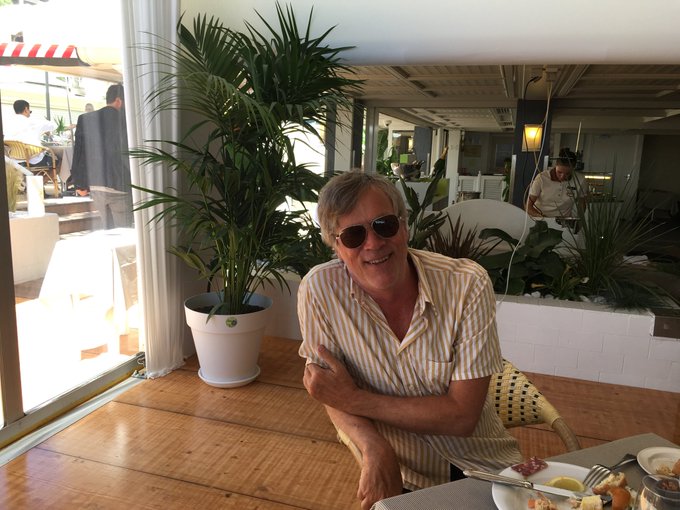 Voir l'image sur Twitter Voir l'image sur Twitter