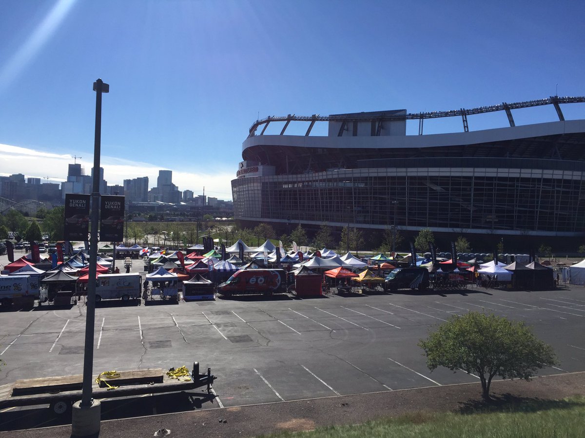 ArroWhereEquip's tweet photo. Brutal weather yesterday, but we we've been blessed with great weather today for the last day of the #ColoradoBikeExpo. #ArroWhere https://t.co/ZxjnDN1DvK