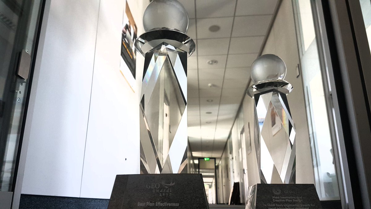 OsterBaerbel's tweet photo. .@SAP has won prestigious Global Equity Organization #GEO Award recognizing its employee share purchase plan #OwnSAP https://t.co/JqU0SfESwD https://t.co/2JRbxyzsw0