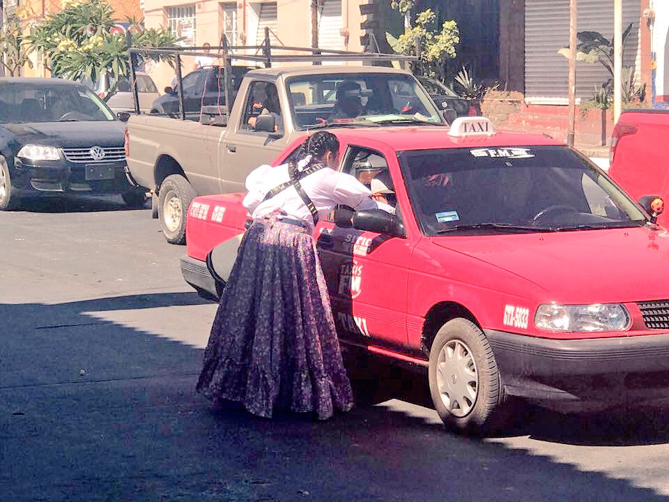 pudgypennguins's tweet photo. Las Adelitas de @pesnayarit salen a las calles a promocionar el proyecto de Javier Zapata.¡Gran trabajo de @pesmujeres en todo nuestro país! https://t.co/4gkKx7kdOq