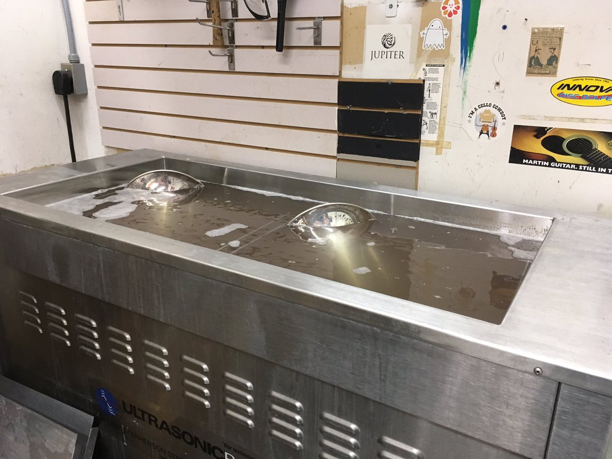 Draisen_Edwards's tweet photo. Working hard on summer Ultrasonic cleanings! Get yours in before we get busy! #ultrasonic #brass #cleaning #bandrepair https://t.co/m4znLRkvi6