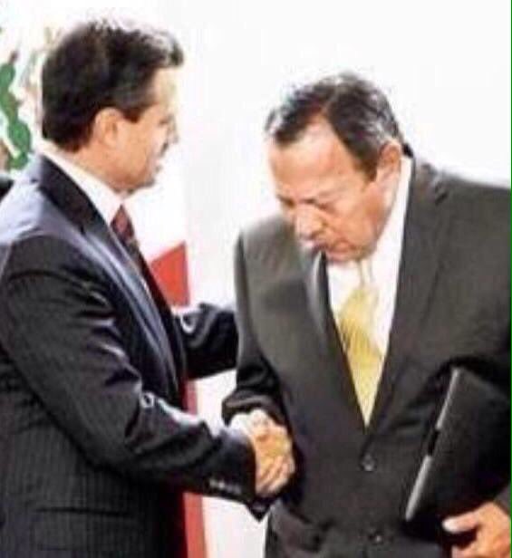CuliacanMorena's tweet photo. #PRDTraidor #PRD17 #JuanZepeda #morenaGana #DelfinaGobernadora Amlo 2018 @SenadoresPRD https://t.co/CsjMzQt62y