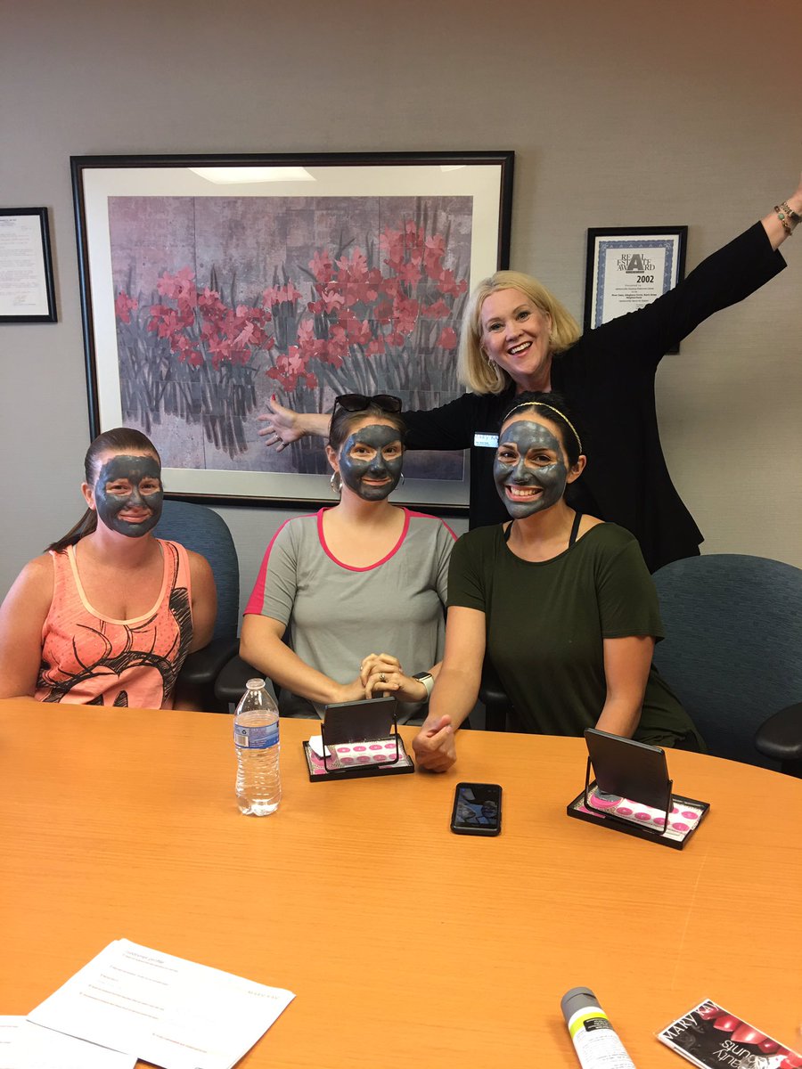 MaryStuartSmith's tweet photo. Pampering these beautiful Navy wives with Mary Kay's new Charcoal Mask. #TeamMK https://t.co/yzAU9MK6Pc