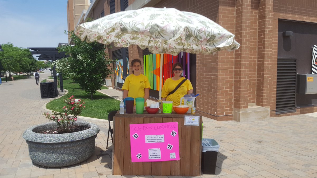kbirge's tweet photo. Catch Dog Days Lemonade at 6th and the B-Line! #ldmoco #lemonadeday2017 https://t.co/0VLtNWcr4n