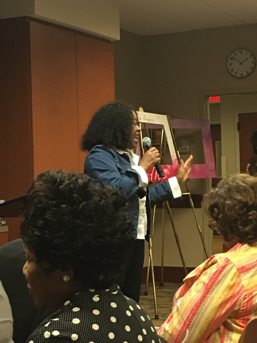 lthompsonbiz's tweet photo. 'It you empower women they will show compassion to other women' First Lady Jenkins #beyondcon17 - https://t.co/xksKRSwBpf https://t.co/8yIH2n5tzU
