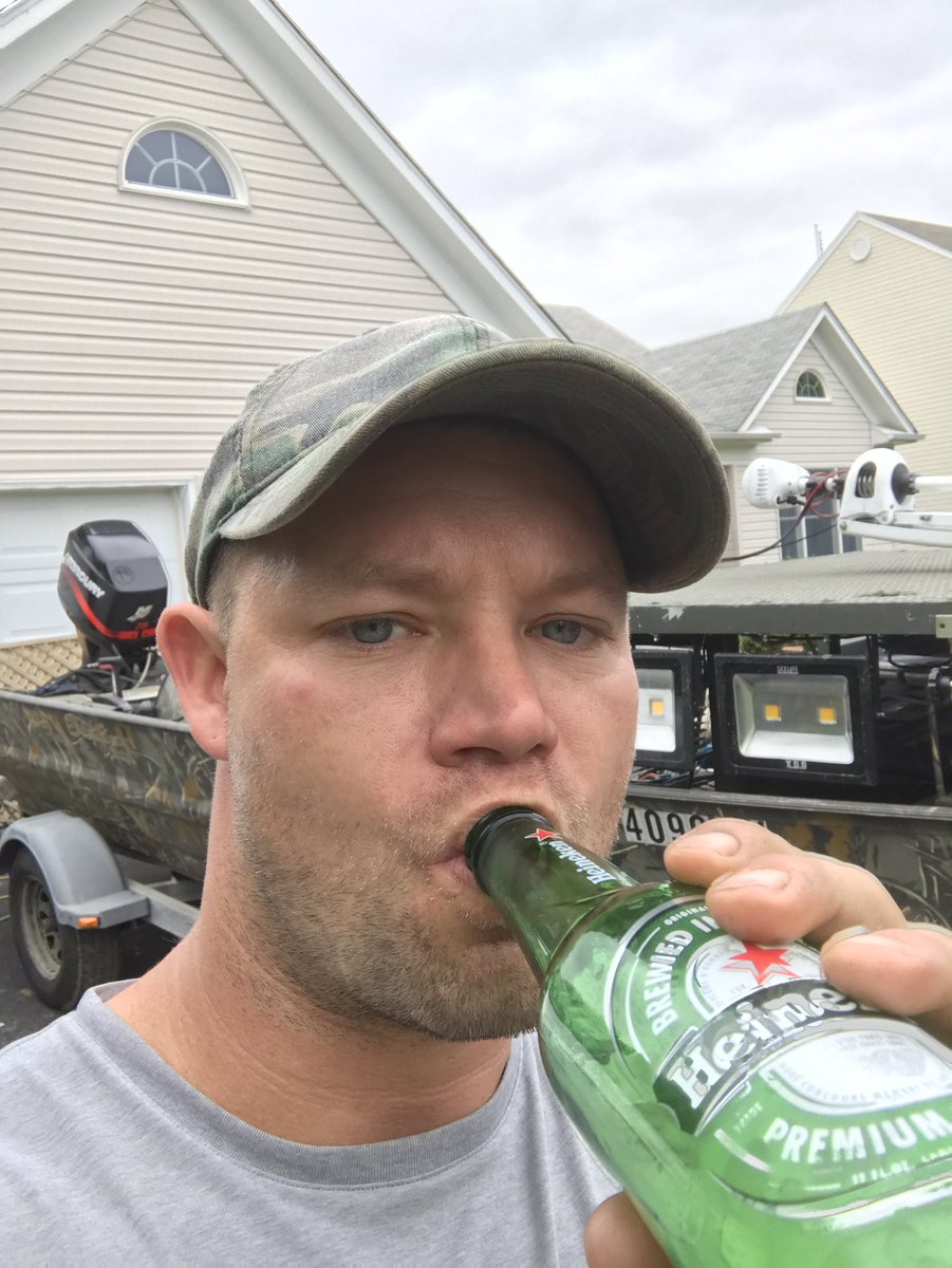 bowfanatic81's tweet photo. No alcohol tourney rule ! Pregame it ! https://t.co/2Hqob1Ji51