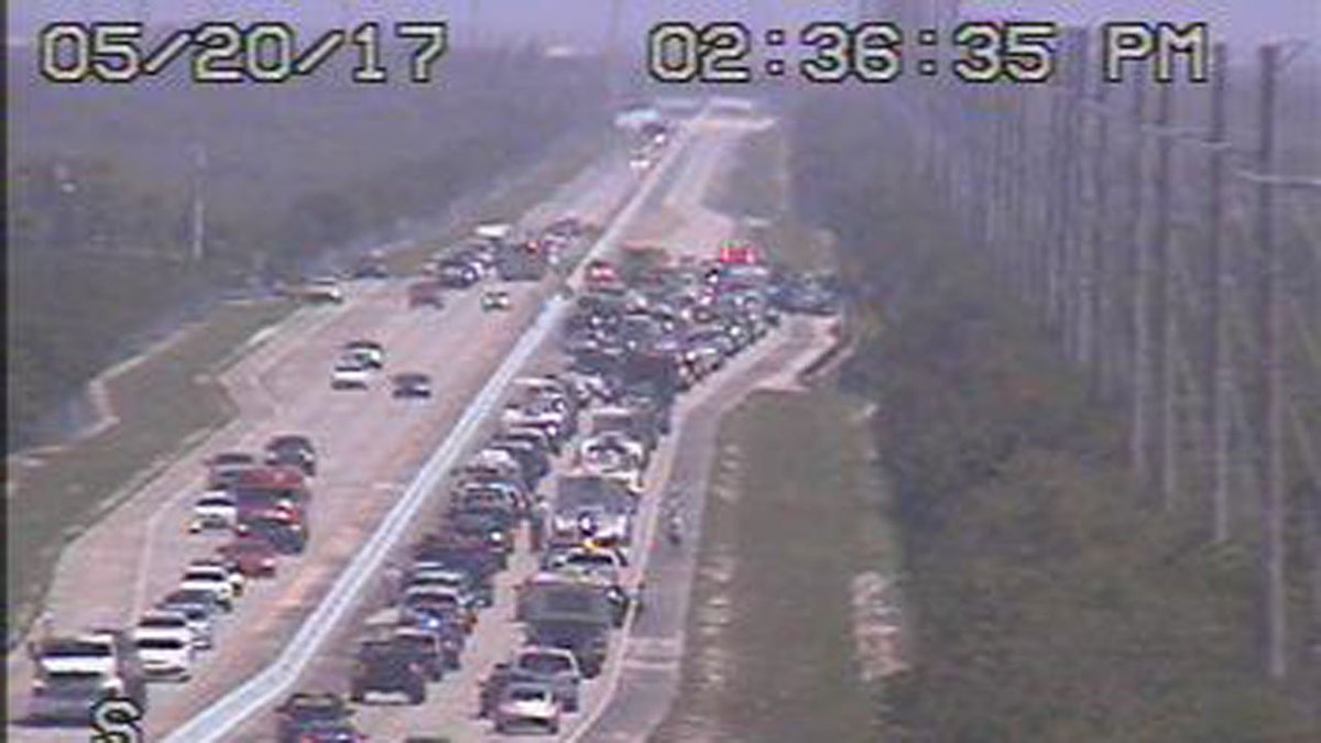 Traffic alert: Crash causes delays on U.S. 1 in Monroe County bit.ly/2qFx4Ct https://t.co/fitoryeNpn