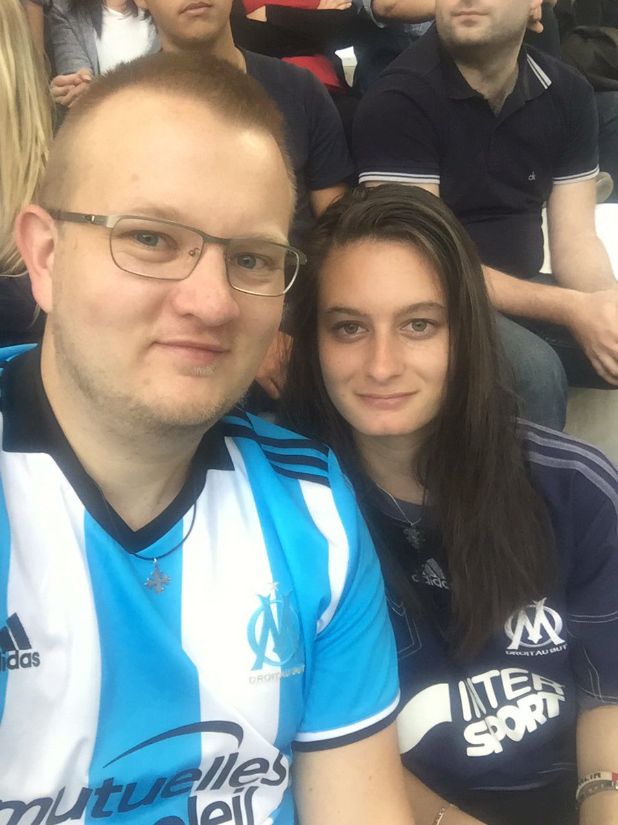 Slaykyo's tweet photo. #MonOMSCB #OrangeVelodrome #Ligue1 #EnAmoureux ⚪️Ⓜ️ ❤️ https://t.co/xCLi8eWM2h