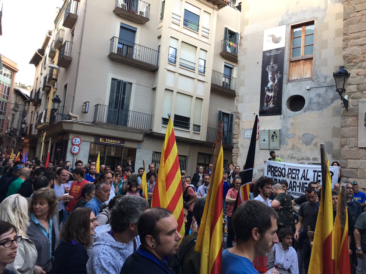 CUPBerga's tweet photo. Ha quedat clar, presó pel Teti? Ni parlar-ne! @TetiAbsolucio #Guanyarem
#Berga #PaïsosCatalans https://t.co/pCqrfyiovr