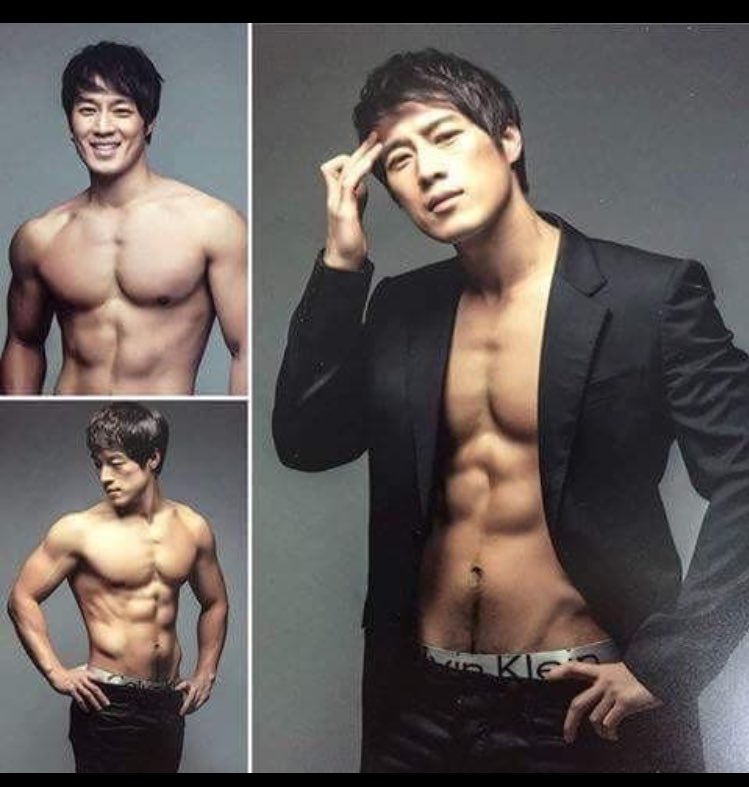 Shirtless bodyguard to Korean president