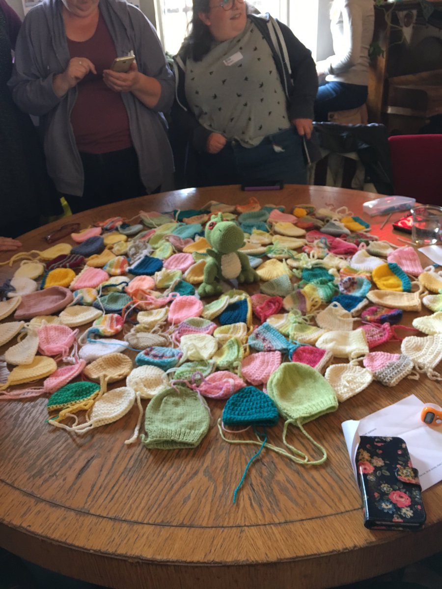 Mts2016Finance's tweet photo. Made 101 hats for the neonatal unit at the RIE today! #knitcrocheteatcake https://t.co/LPsObMm6bo