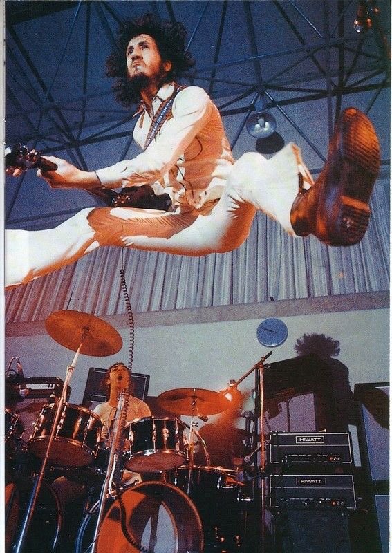 Belated Happy Birthday to master levitator Pete Townshend. 