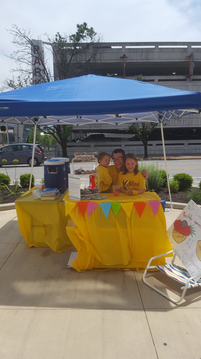 kbirge's tweet photo. Mixed berry lemonade at the Waldron! Check it out. #delish #ldmoco #lemonadeday2017 https://t.co/lPCUNCLdCV