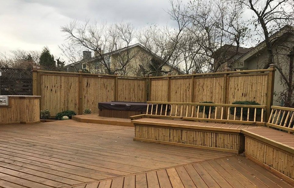 BambooInnovate's tweet photo. The #TripleThreat! #Bamboo #hottub #privacyscreens, bamboo #storage benches AND a bamboo #barbecue to boot! #jealous https://t.co/n8Iz2Juwit