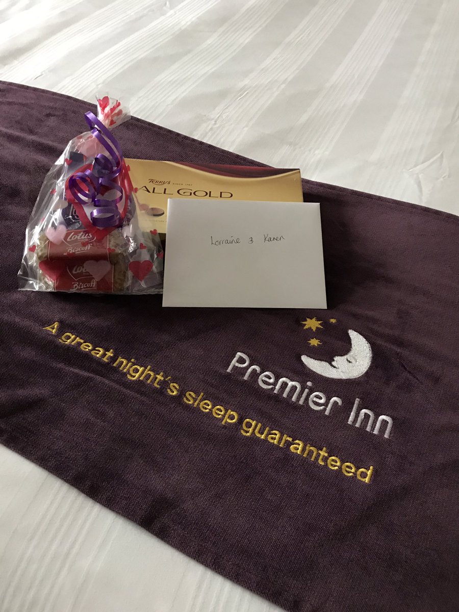 NikkiKaur_'s tweet photo. Some #PIWOWS for our guests tonight @PIWestIsBest @traylat @SDEBDD @RikkiQuinlan @Dudleykford @placemadebyyou https://t.co/7JC3nnuSD0