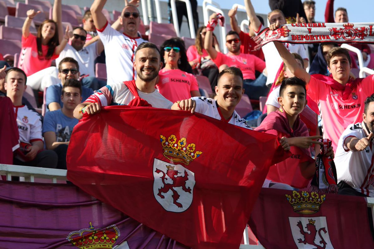 CyDLeonesa's tweet photo. ¡ENORME AFICIÓN! Gracias por estar siempre ahi #HastaElFinalCultural https://t.co/BUKg1YYL1O