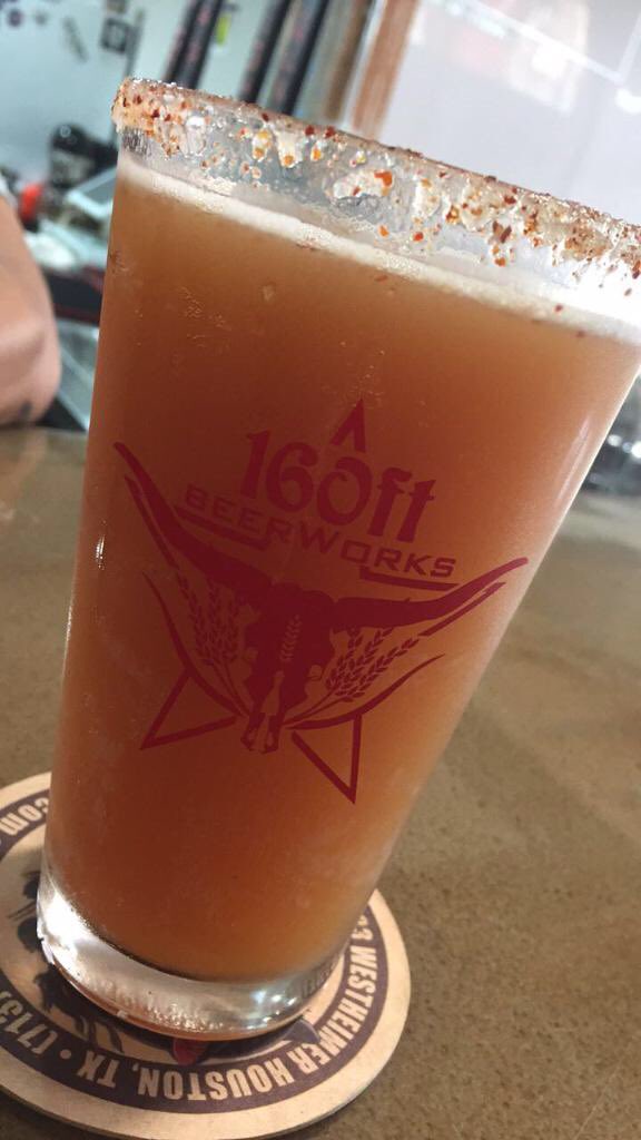 160ftbeerworks's tweet photo. Stop by and try Jin's delicious juice! Grapefruit rader with blonde ale.. OPEN from 10-10 today!!! #houston #ilovebeer #craftbeer https://t.co/sp0LSQQPWr