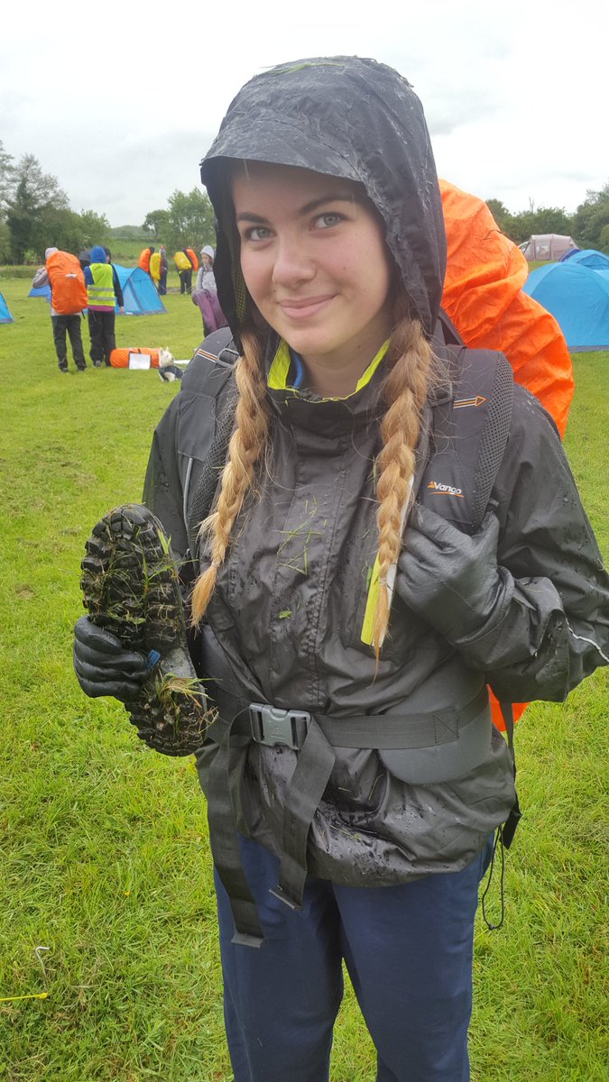 SandHighDofE's tweet photo. @SandbachHigh @DofENorth #DofEProblems "erm... sir my shoe's come off" https://t.co/2hJRbS4GiI