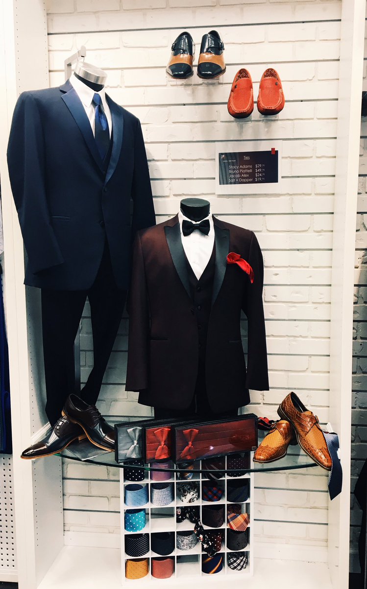 JPTuxedoAurora's tweet photo. Can't pass up on these beautiful tuxedos/suitsπ #CustomTuxedos #CustomSuits #AmazingQualitySuits #SharpSuits #AffordableSuits https://t.co/C66hsE0wR0