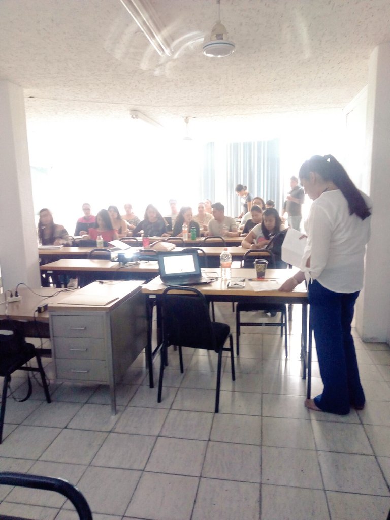saire83's tweet photo. Más de 650 futuros docentes, capacitación para ingreso  al servicio profesional docente. Acompañamiento  antes, durante y después @pacoayon👍 https://t.co/bPClKMq9Wf