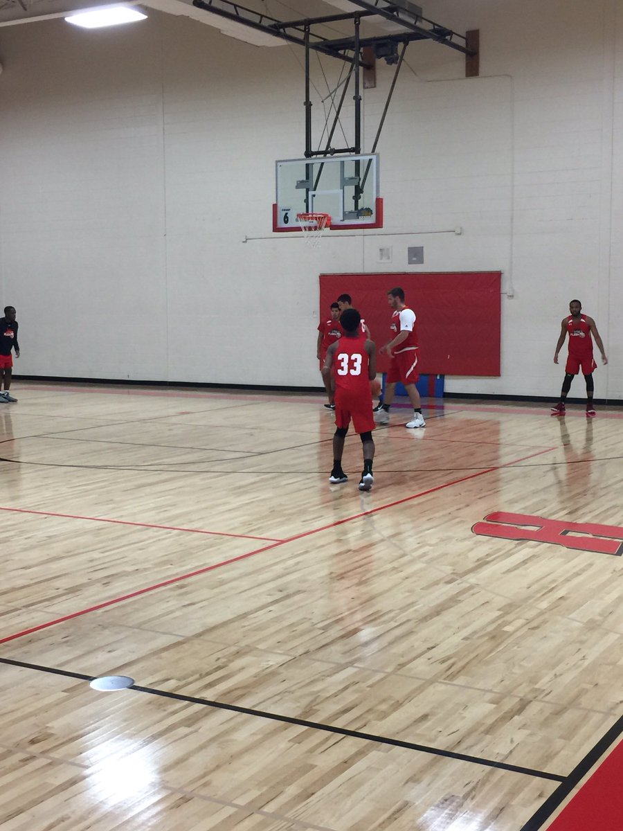 IlliFlashBBall's tweet image. Game 2 vs Mac Irvin Fire #FlashMentality #NY2LAINVITATIONAL2K17