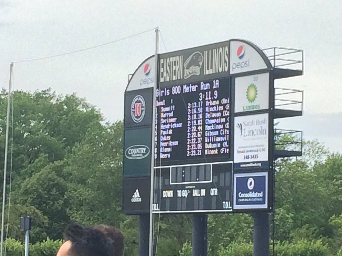 stmtnf's tweet photo. Marguerite Hendrickson 4th in 800.  2:18!   Great job https://t.co/tBBM5ewLSY