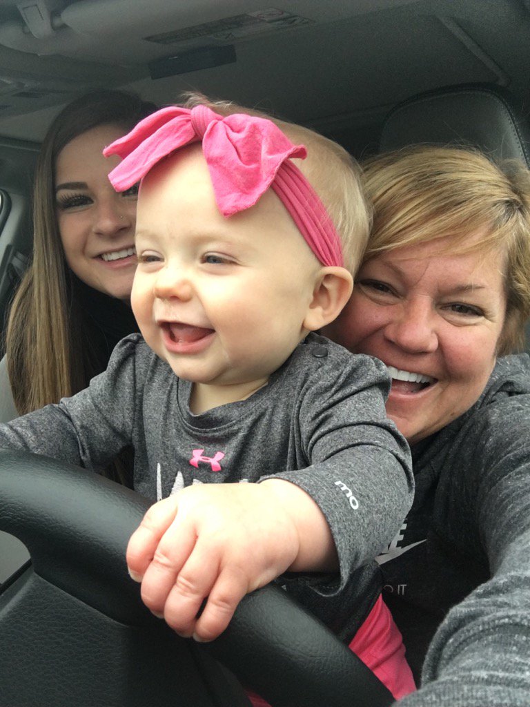 kkoenig34's tweet photo. Rain Rain Go Away. Relay for life 5k #grandmakay💗 https://t.co/RuKxscDcSH