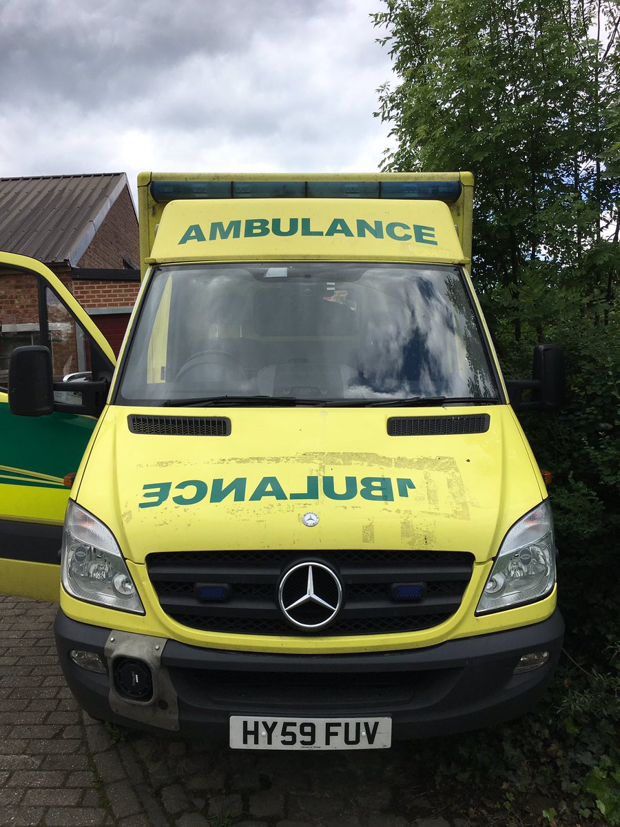yeyo148's tweet photo. Yes we're hitting the road again!! This ambulance needs to reach Mongolia so we're taking on @charityrallies again! #travel #charity https://t.co/f6i6LPeky4