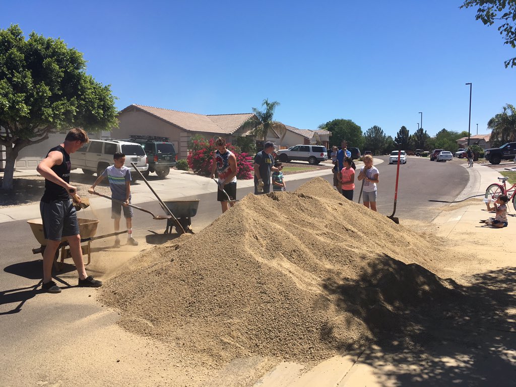 Terri_beachlife's tweet photo. @GilbertYourTown #gilbertkindness was neighbors showing up with shovels and wheelbarrows to make short work of 20 tons of granite! #choosegilbert https://t.co/ZGwVnVoqHn