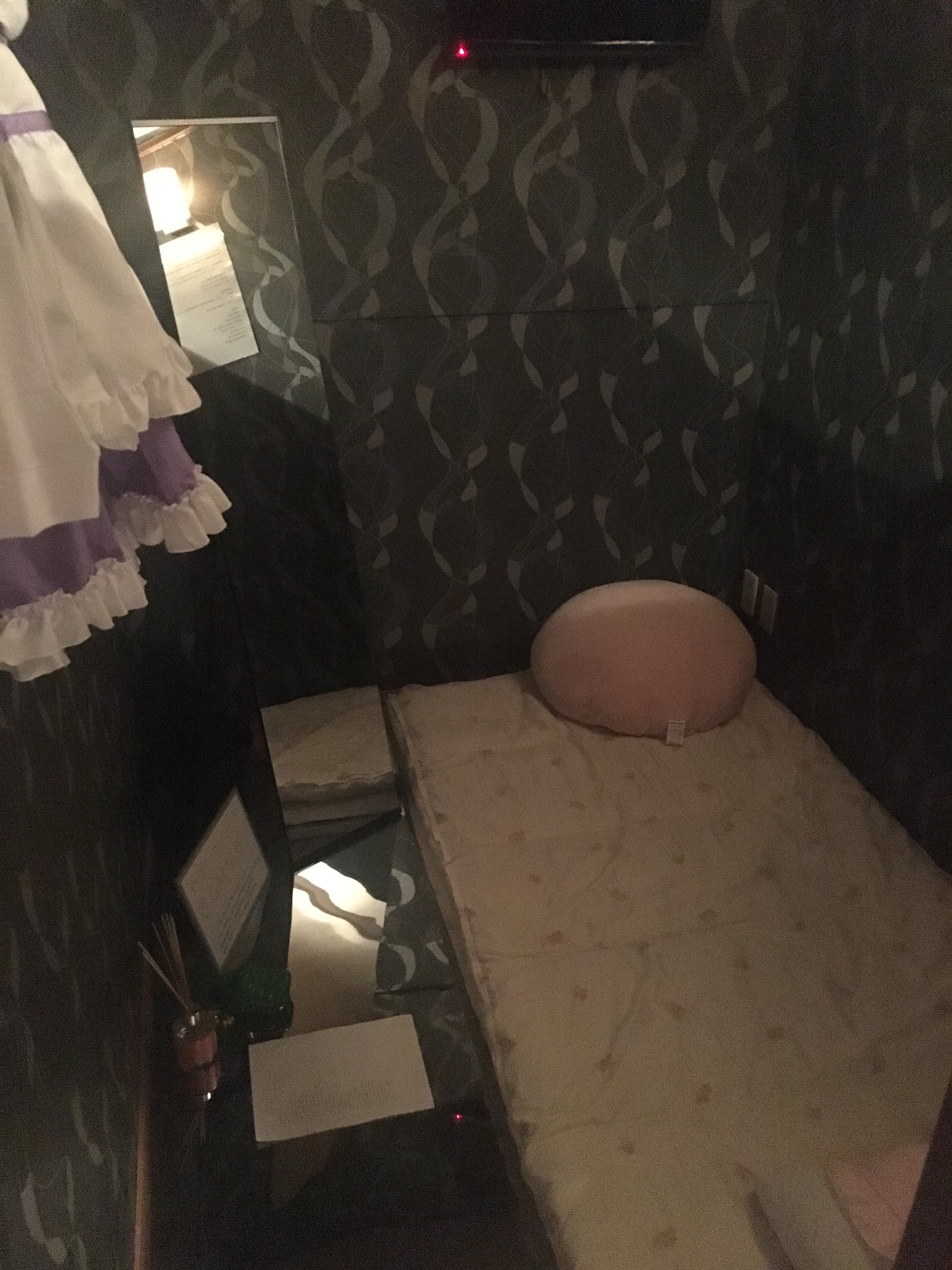 秋葉原コレクション on Twitter: "一週間の疲れを癒しに来てください♡(○´ω`○) レンタルルームメロディのビルの4階です♡ 本日、12時オープンでございます‼️ #秋葉原 #リフレ #癒し #学園系 #美少女 #エステ #コレクション #個室 https://t.co/6Eok7lz165" / Twitter
