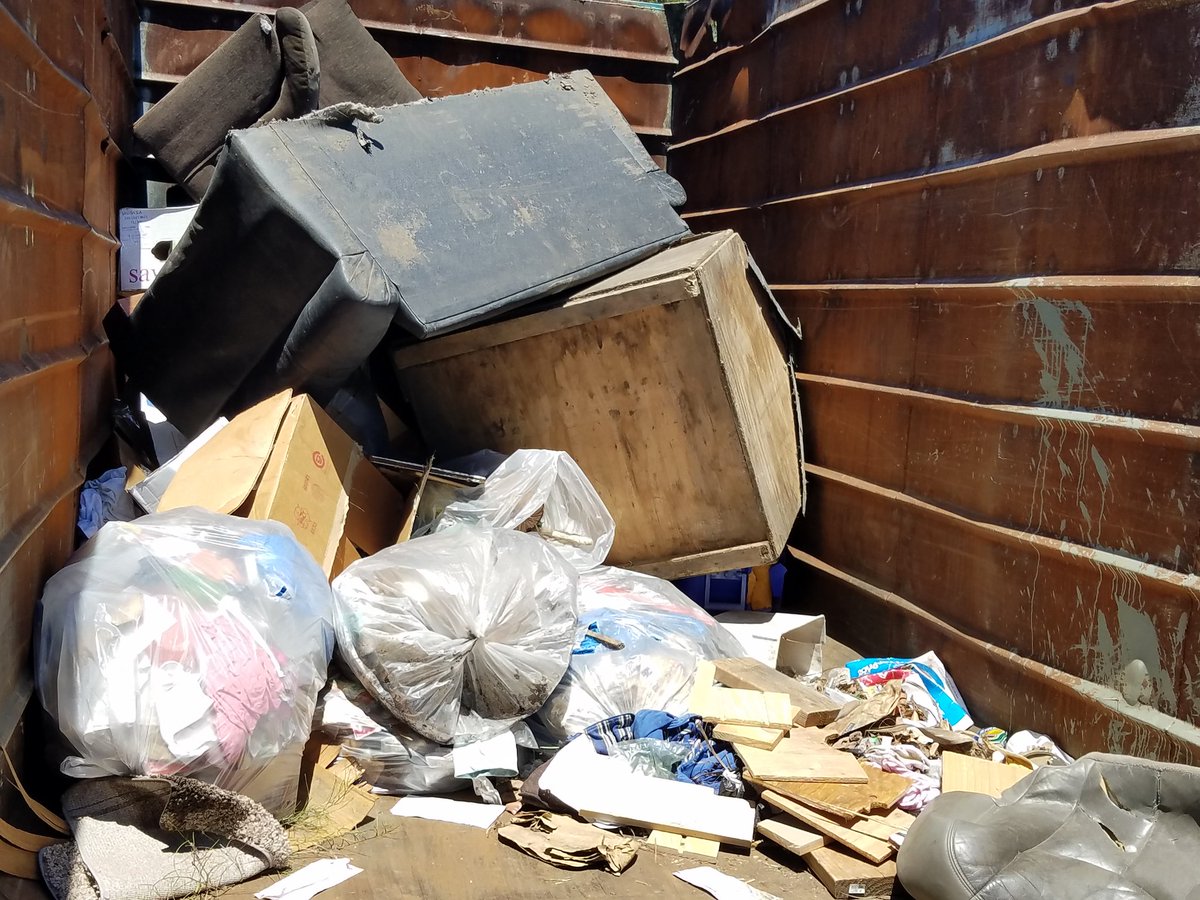LAonCloud9's tweet photo. https://t.co/9YxSJQKwAp #TheNew9th #LAonCloud9 #SouthCentralCleanUp #StreetCleanUp #LACD9  #OurCommunityOurCity @CurrenDPriceJr https://t.co/tdgOqHeQNp
