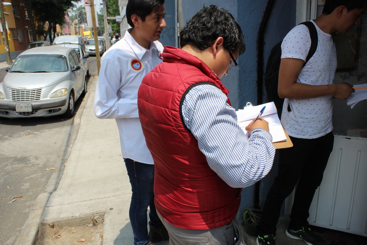 IRHBenitoJuarez's tweet photo. Escuchar y atender las necesidades de nuestros vecinos, son nuestro principal motor de trabajo. 

#SomosPRI
#ICADEPBJ https://t.co/5PSls4Uza9