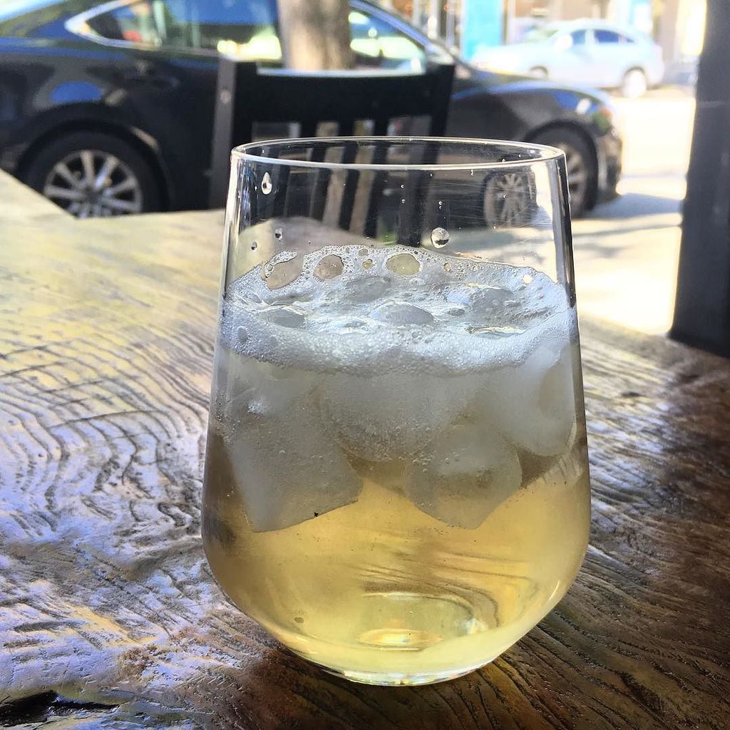 O5Tea's tweet photo. Try silver needles over ice! #whitetea #silverneedles https://t.co/KPIVBrFzqz